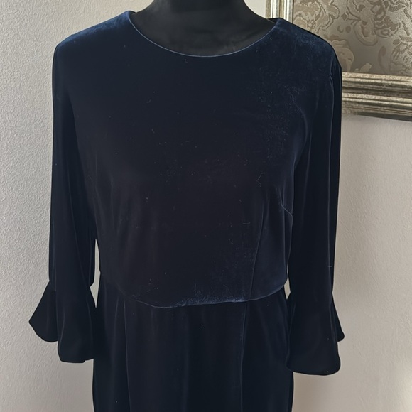Donna Morgan Midnight Blue Velvet Dress - Picture 5 of 11